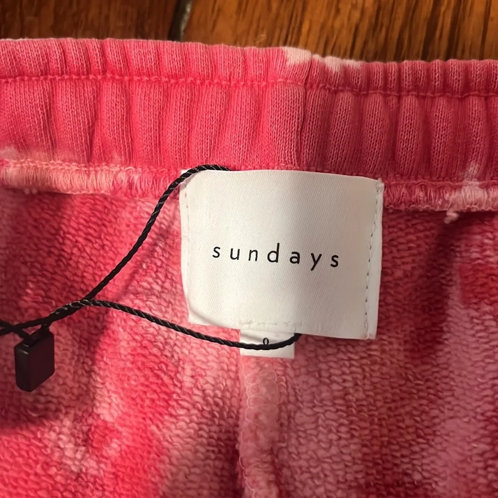 Sundays Sweatpants in red tie dye - Picture 2 of 3